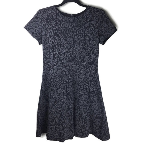 LOFT Dresses & Skirts - Loft Jacquard Leafy Fit & Flare Dress Size 4